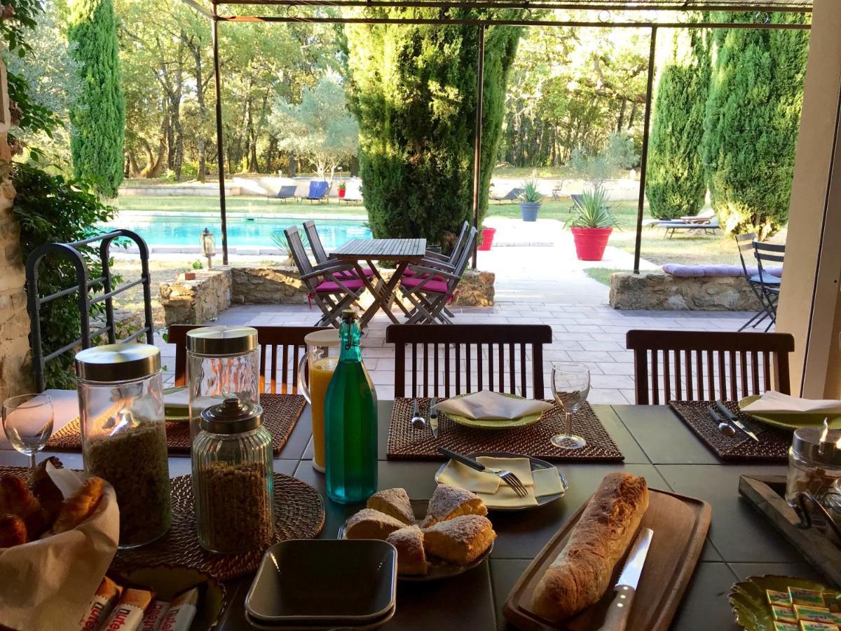 Domaine Du Commandeur Bed & Breakfast Mondragon Exterior photo